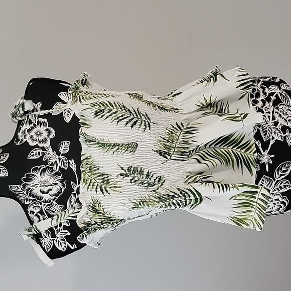 H&M Tops - 𝅺BOW tie cami nwot